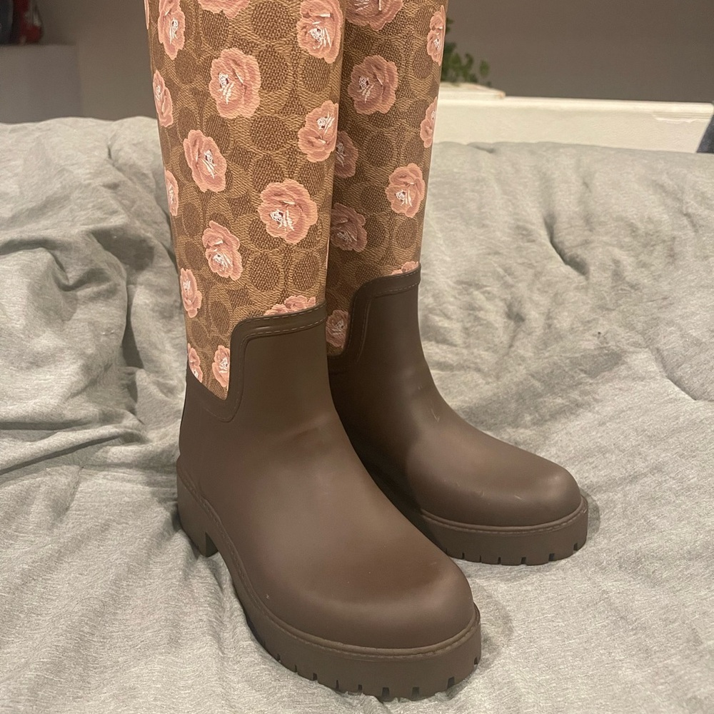 Coach rain boot 5 1/2